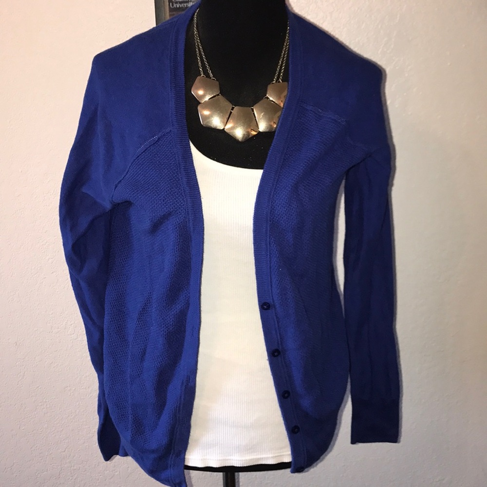 Cardigan sweater